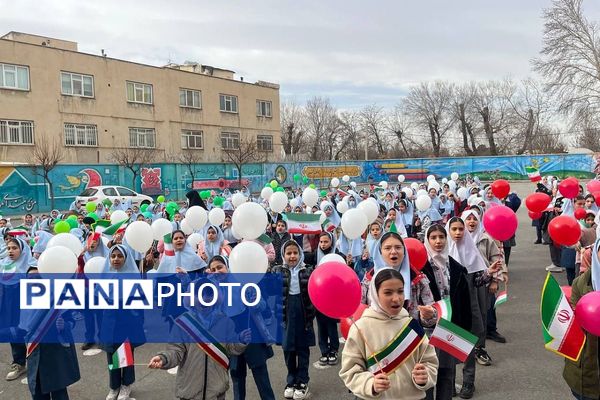 رویداد از خون جوانان وطن لاله می روید در دبستان دخترانه آیین روشن
