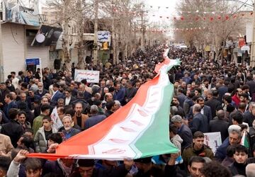 مردم غیور کوهدشت،  ورق جدیدی از تاریخ را با افتخار رقم زدند