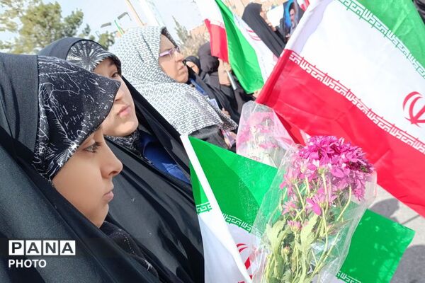پردیس میزبان تشییع و تدفین پیکر خانواده شهید دهقان‌زاده 