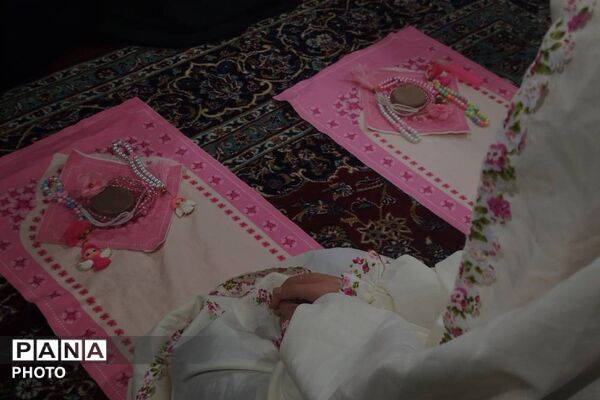 دانش‌آموزان بهارستان؛ جلوه‌گر پیوند مدرسه با معنویت در نماز جمعه