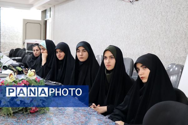 تجلیل از خبرنگاران مرکز استان چهارمحال بختیاری