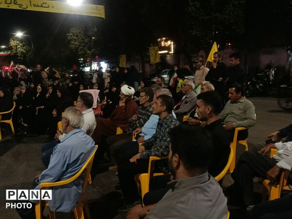 کافه گفتگوی حسینیه امام خمینی در دویست و هشتمین شب از اجتماعات مردمی نیشابور 
