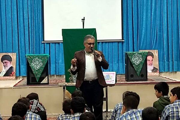 گرامیداشت روز مادر در مدارس اسلامشهر