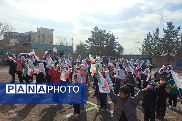 جشن میلاد حضرت فاطمه زهرا (س) در مدارس کهریزک 