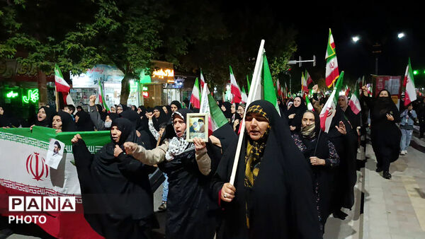 تجمعات شبانه مردمی هنوز ادامه دارد