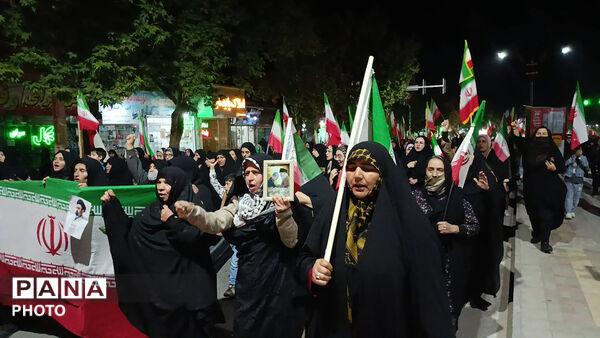 تجمعات شبانه مردمی هنوز ادامه دارد