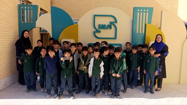 بازدید دانش‌آموزان دبستان پسرانه حضرت جوادالائمه (ع) از مرکز استاندارد یزد
