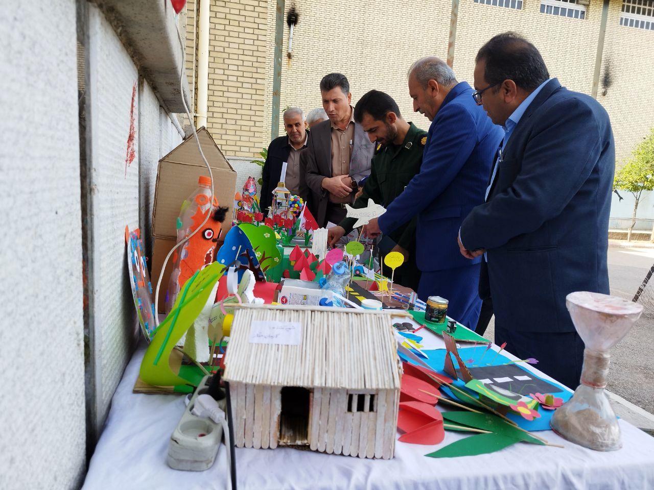 آشنایی دانش‌آموزان با مفاهیم کارآفرینی