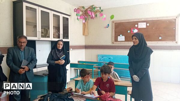 آیین افتتاحیه طرح حامی در دبستان نیک‌آیین یک
