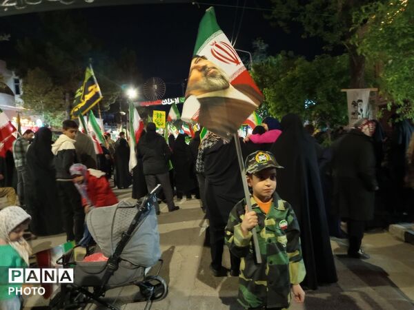 حضور پرشور کودکان و نوجوانان در قلب نیشابور 