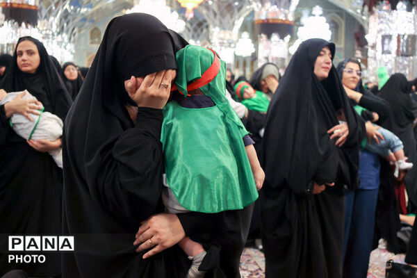 آیین معنوی «شیرخوارگان حسینی» در حرم مطهر رضوی