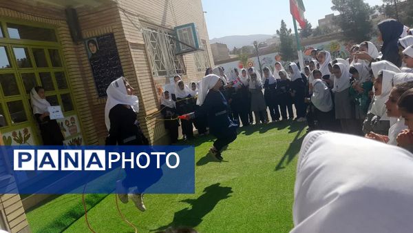 آغاز هفته تربیت‌بدنی نویدبخش روزی شاد برای دانش‌آموزان دبستان‌دخترانه‌ اشرف‌السادات‌حسینی شهر نیم‌ور