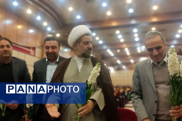  همایش یاوران انقلاب در اداره آموزش و پرورش رباط‌کریم