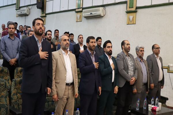 تجلیل از طلایه‌داران برتر تعلیم و تربیت ، آیین تقدیر از معلمین نمونه شهرستان پاکدشت 