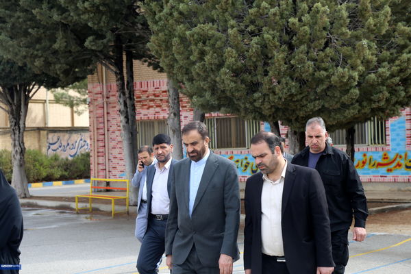 دیدار استاندار چهارمحال و بختیاری با معلمان در مدارس استان 