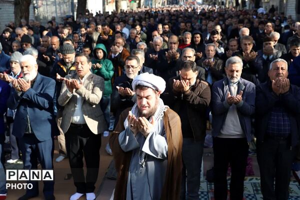 اقامه نماز عید سعید فطر در کمالشهر کرج