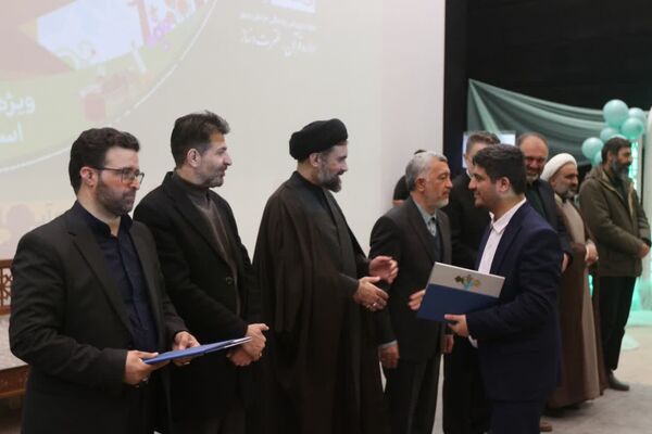 مَحفِـــلِ بزرگ اُنـــس با قُـــــرآن کریم در استان خراسان رضوی 
