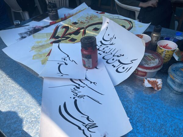 استقبال دلدادگان اباعبدالله الحسین (ع) از پیاده روی جاماندگان اربعین حسینی‌