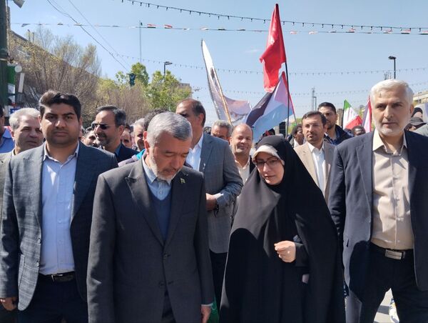 حضور مسولان آموزش و پرورش خراسان رضوی در راهپیمایی روز قدس