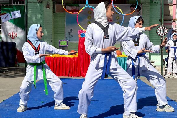 المپیاد درون مدرسه‌ای در مدارس بهارستان دو