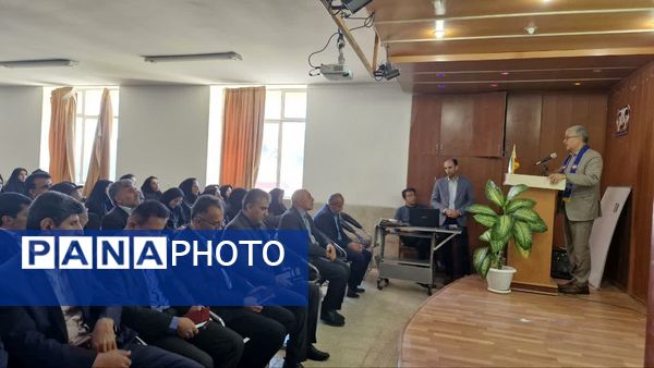 کارگاه توانمندسازی مربیان پیشتاز، معاونان پرورشی و مشاوران در شهرستان دنا