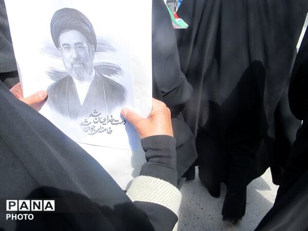 دسته عزاداری اربعین شهادت رهبر معظم انقلاب و دانش‌آموزان شهید میناب در شهرکیان