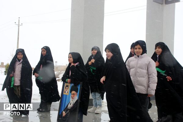 سرما جا ماند، وقتی ایمان جوشید