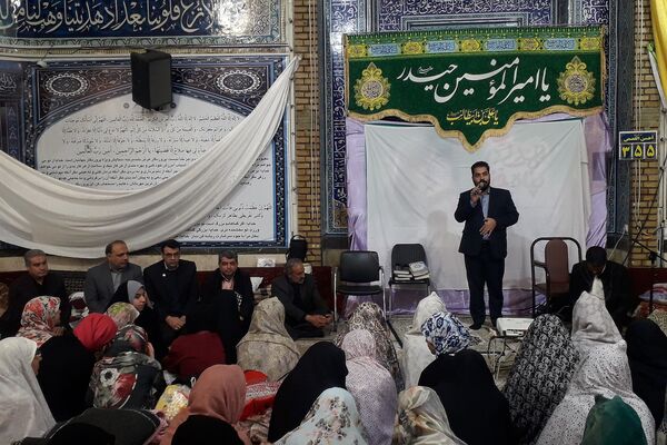 دیدار مسئولان با دانش‌آموزان معتکف ناحیه یک شهرری