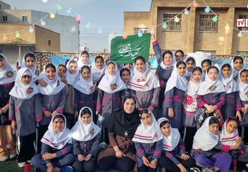 جشن میلاد حضرت صاحب‌الزمان(عج) در دبستان حضرت زهرا(س) 