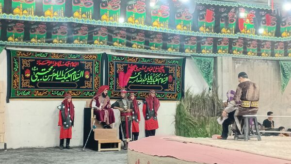 مراسم تعزیه‌خوانی، در روستای مارکده‌