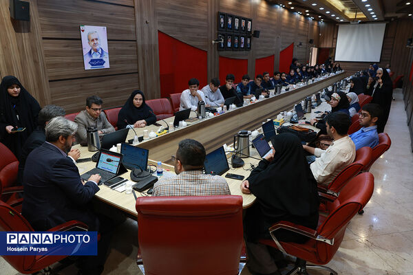 نشست صمیمی خبرنگاران پانا شهرستان‌های استان تهران با مدیرعامل خبرگزاری پانا