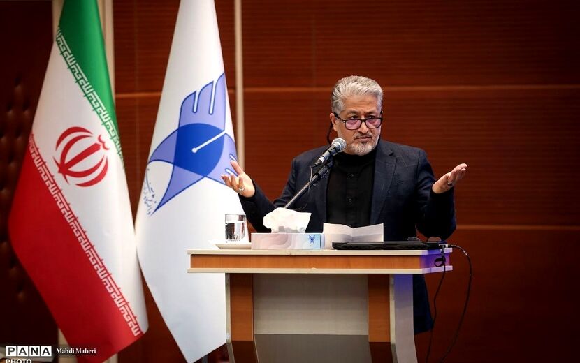 دانشگاه آزاد اسلامی به دنبال «مرکز فرماندهی علم» شدن است/ عبور از بازتولید دانش به سمت تولید علم بومی