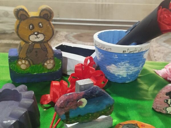 نمایشگاه هنری دانش‌آموزان مدرسه شهید قنبری لاله