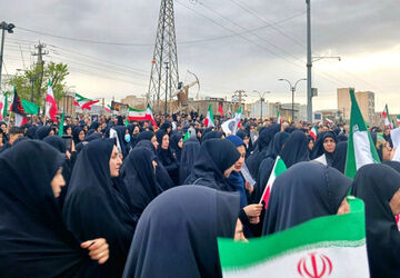 عکس‌های رهبرشهید در همه جای شهر، یادآور حسرت دیدار دوباره است