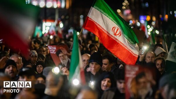 ما به‌صبح ظهور نزدیکیم، این علم بر زمین نمی‌افتد