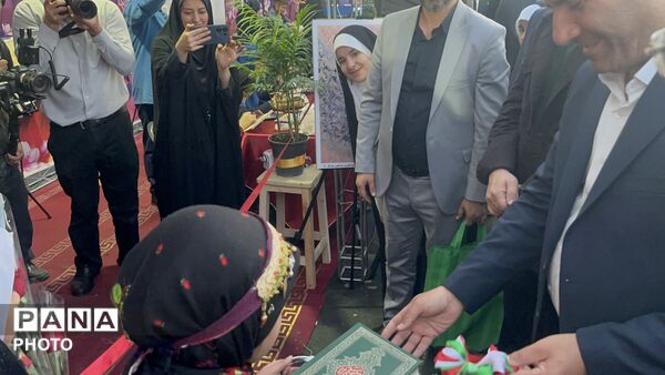 افتتاح غرفه‌هاى «قرار فرهنگی» مناطق ۱۹ گانه تهران