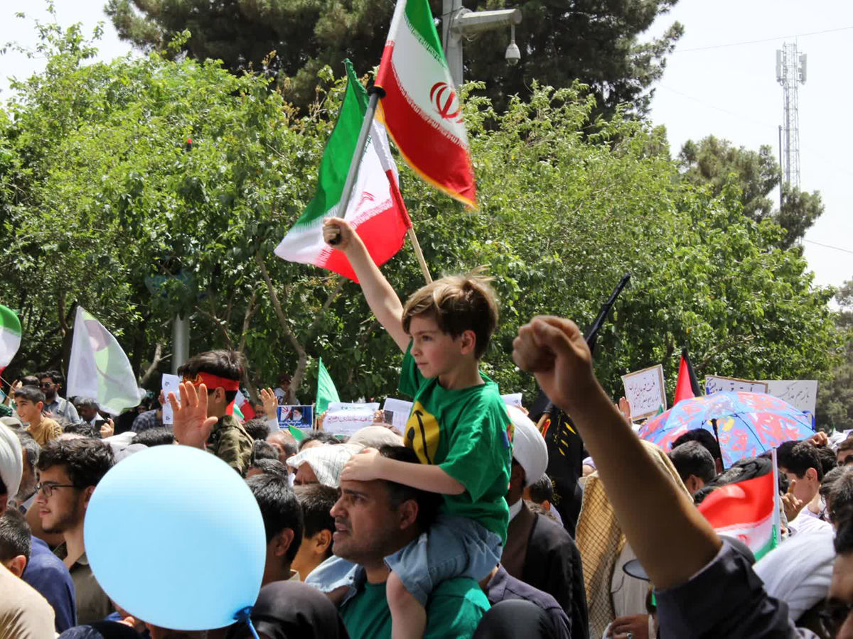 راهپیمای جمعه خشم و نصر در قم