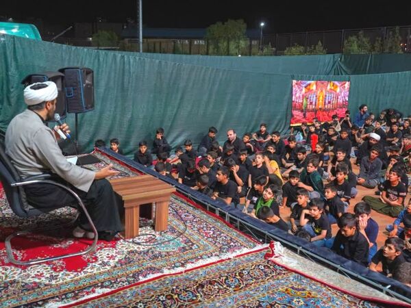 محفل عزاداری «نوجوانان» در پردیسان قم