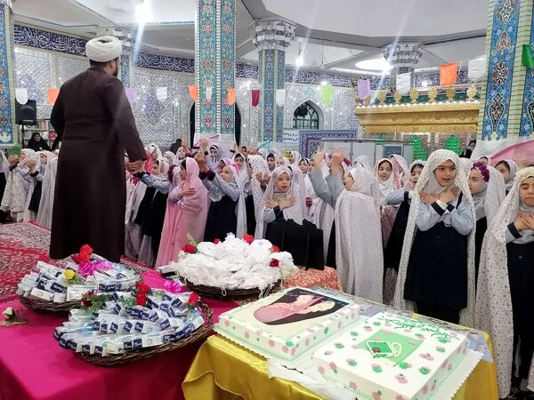 برگزاری جشن تکلیف پایه  سومی های مدرسه ناهید نخودی