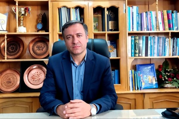 کسب رتبه نخست استان توسط ناحیه یک زنجان در میانگین نمرات امتحانات نهایی نتیجه تلاش معلمان و مدیران دلسوز است