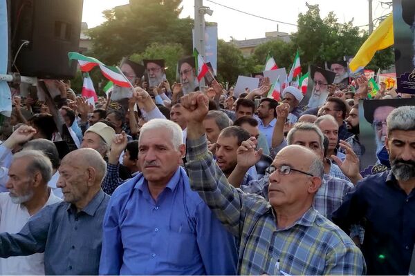 مردم شیراز باری دیگر به صحنه آمدند  و وعده صادق ۳ و عید غدیرخم را جشن گرفتند
