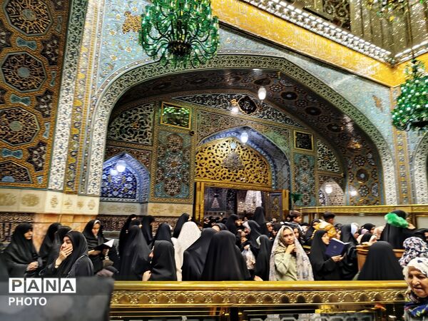 مراسم یادبود شهدا و دهه کرامت در حرم مطهر رضوی 