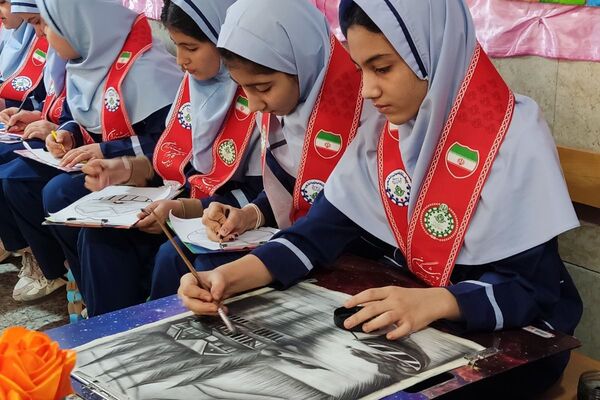 افتتاحیه جشنواره فرهنگی هنری ماها در دبستان قدر بهارستان۲