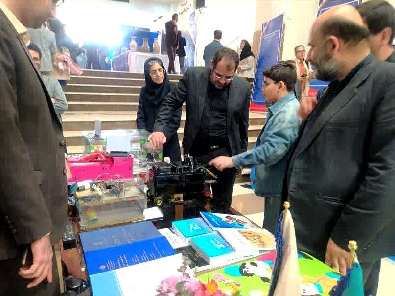 نمایشگاه هفته پژوهش همدان میزبان دستاوردهای برتر دانش‌آموزی شد