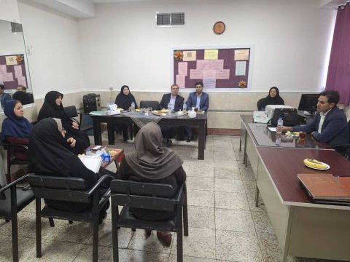 نقش معلمان در کاهش آسیب‌های اجتماعی دانش‌آموزان پررنگ‌تر می‌شود