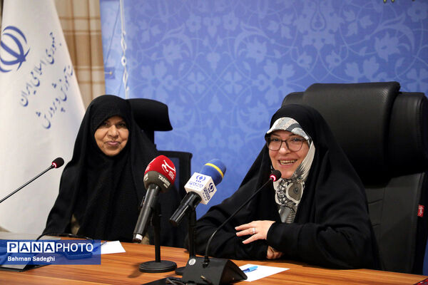  گردهمایی کارشناسان مسئول امور زنان و خانواده آموزش‌ و پرورش