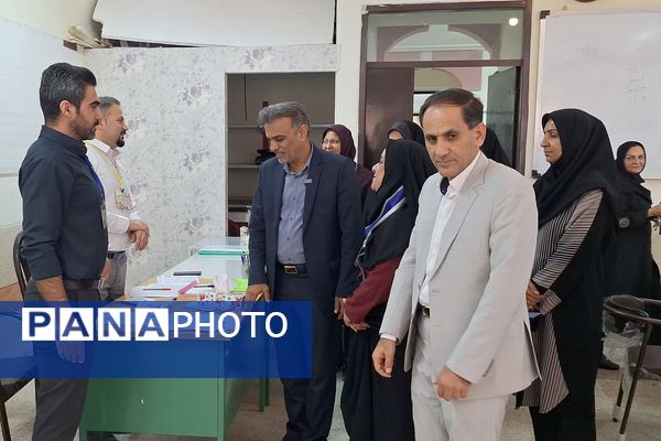 مسابقات بازی‌های فکری رویش دختران مرحله استانی در شیراز