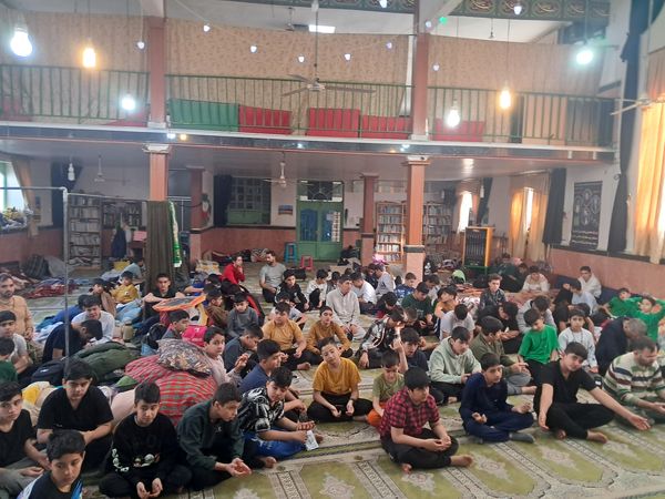 مراسم اعتکاف پسران در مسجد موسی بن جعفر آشخانه 