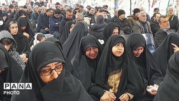تشییع سردار محمدحسن شمس بر دستان مردم نظرآباد