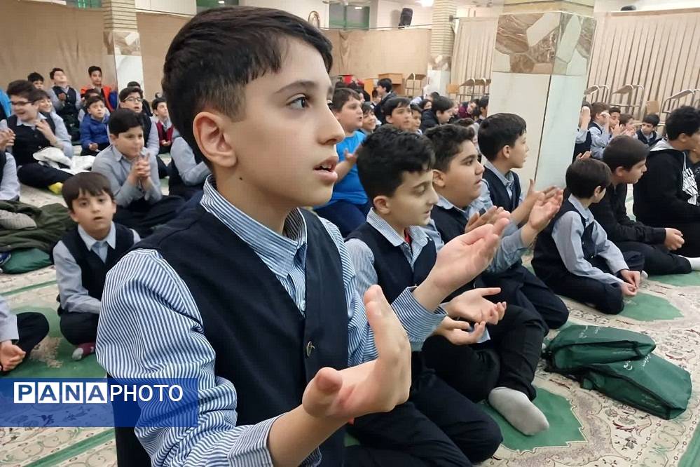 سفره افطار در دبستان شاهد بهنام محمدی ناحیه 2 کرج 